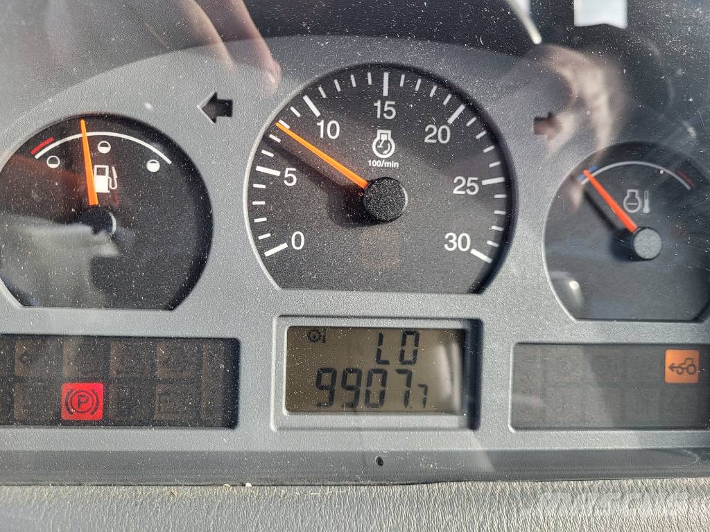 Valtra N 141 Hitech 50km/h Traktori
