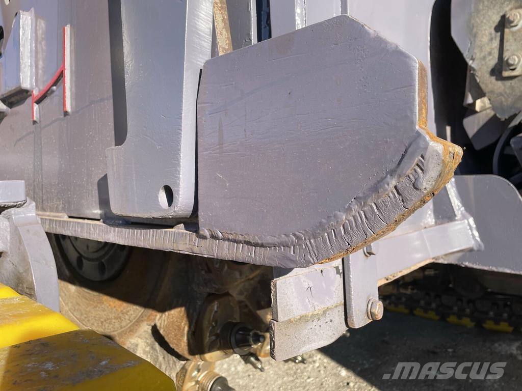 Wirtgen W100CFi Asphalt cold milling machines