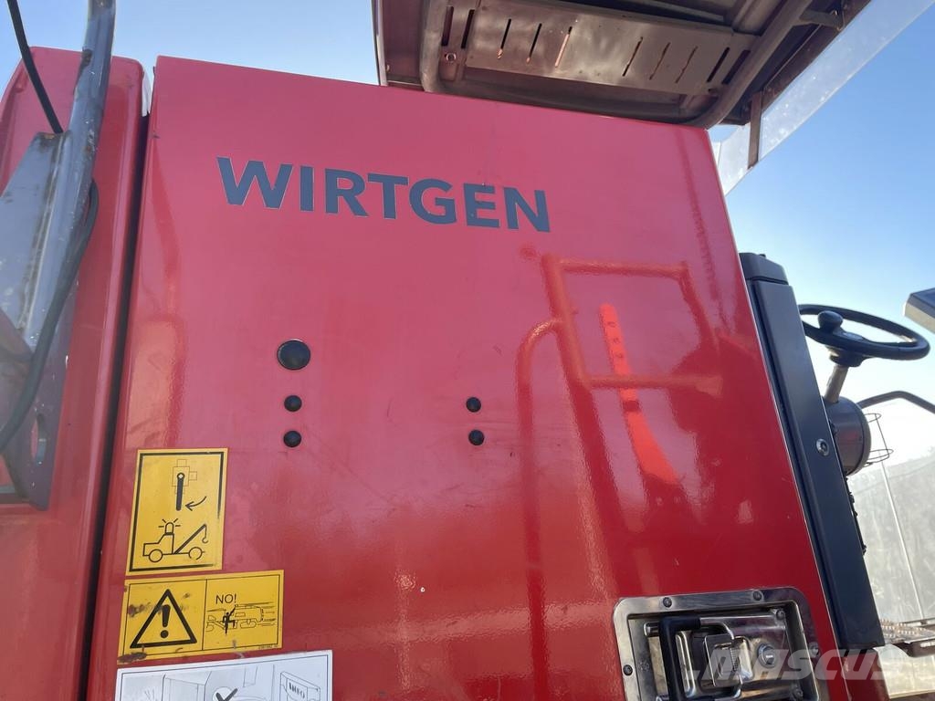 Wirtgen W100CFi Asphalt cold milling machines