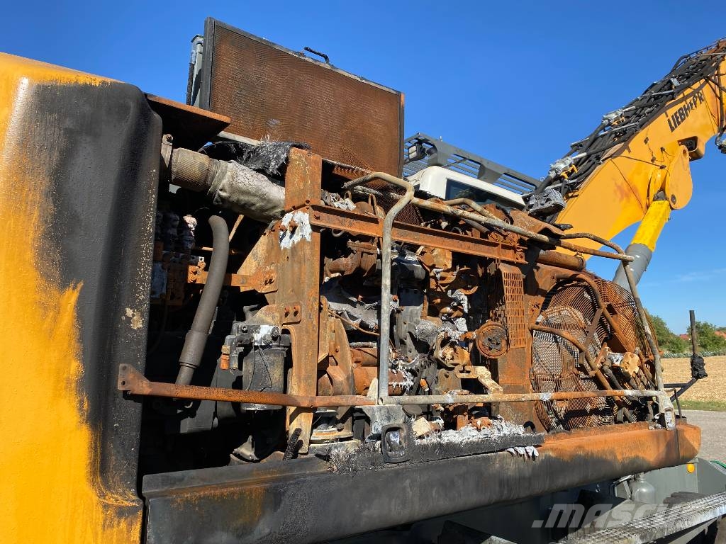 Liebherr LH 26 M Industry-Litronic endommagée Pelle à déchets
