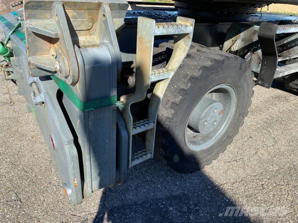 Liebherr LH 26 M Industry-Litronic endommagée Pelle à déchets