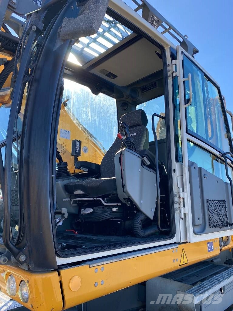 Liebherr LH 26 M Industry-Litronic endommagée Pelle à déchets