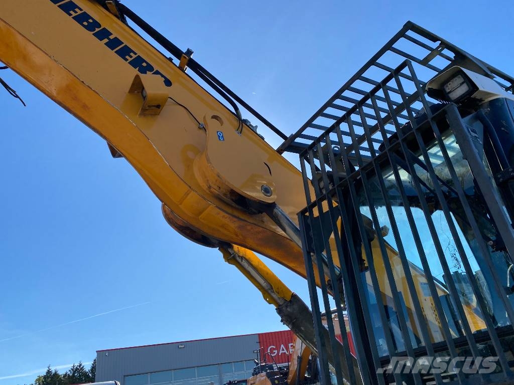 Liebherr LH 26 M Industry-Litronic endommagée Pelle à déchets
