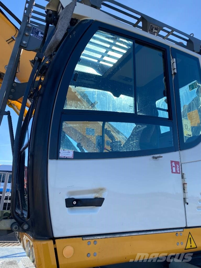 Liebherr LH 26 M Industry-Litronic endommagée Pelle à déchets