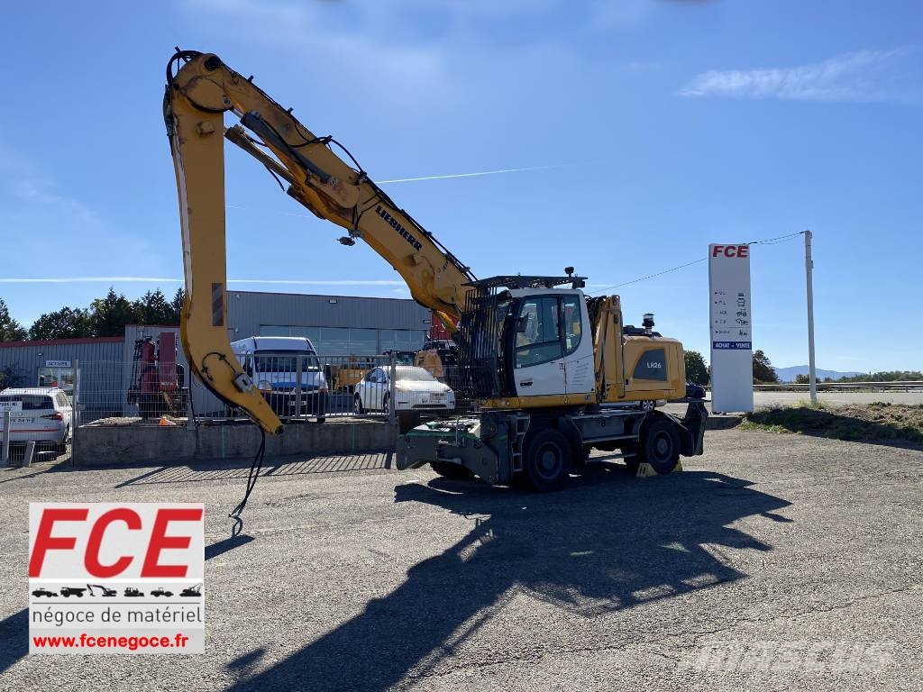 Liebherr LH 26 M Industry-Litronic endommagée Pelle à déchets