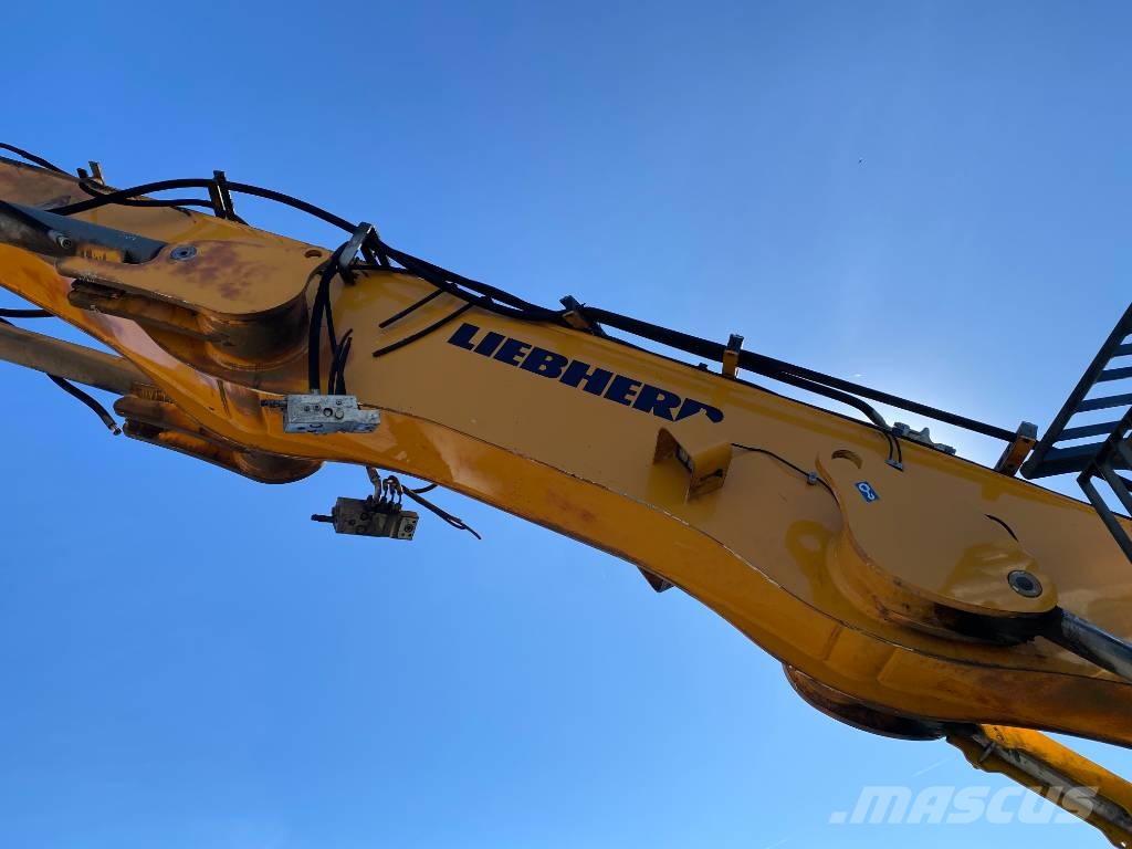 Liebherr LH 26 M Industry-Litronic endommagée Pelle à déchets