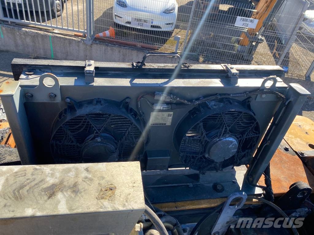 Liebherr LH 26 M Industry-Litronic endommagée Pelle à déchets