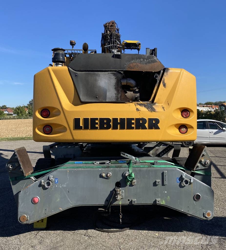 Liebherr LH 26 M Industry-Litronic endommagée Pelle à déchets