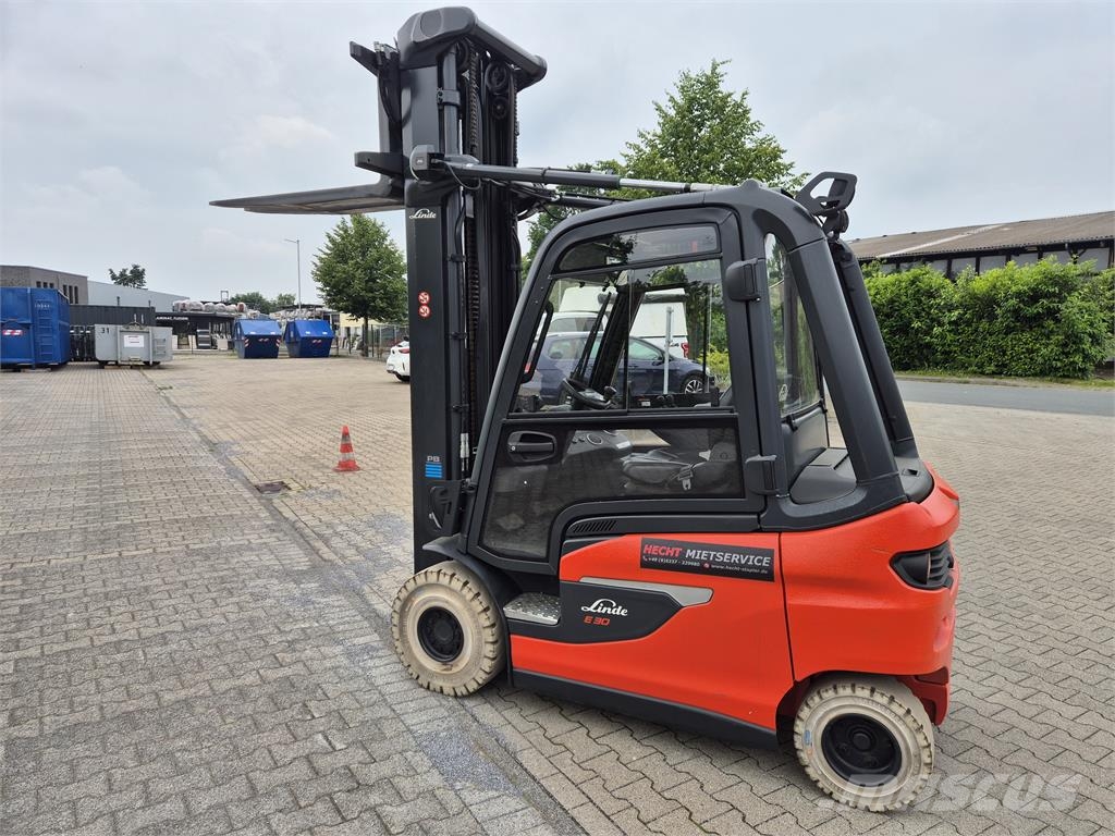 Linde E30 only 208 hours! 전동 지게차