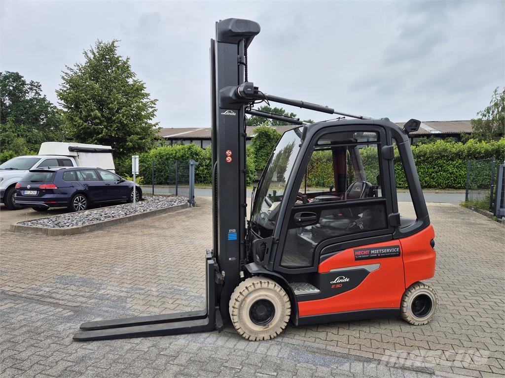 Linde E30 only 208 hours! Electric forklifts