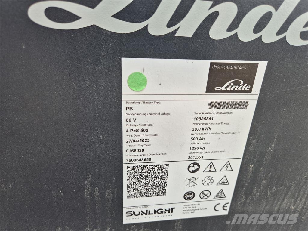 Linde E30 only 208 hours! Electric forklifts