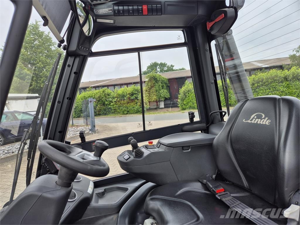 Linde E30 only 208 hours! 전동 지게차