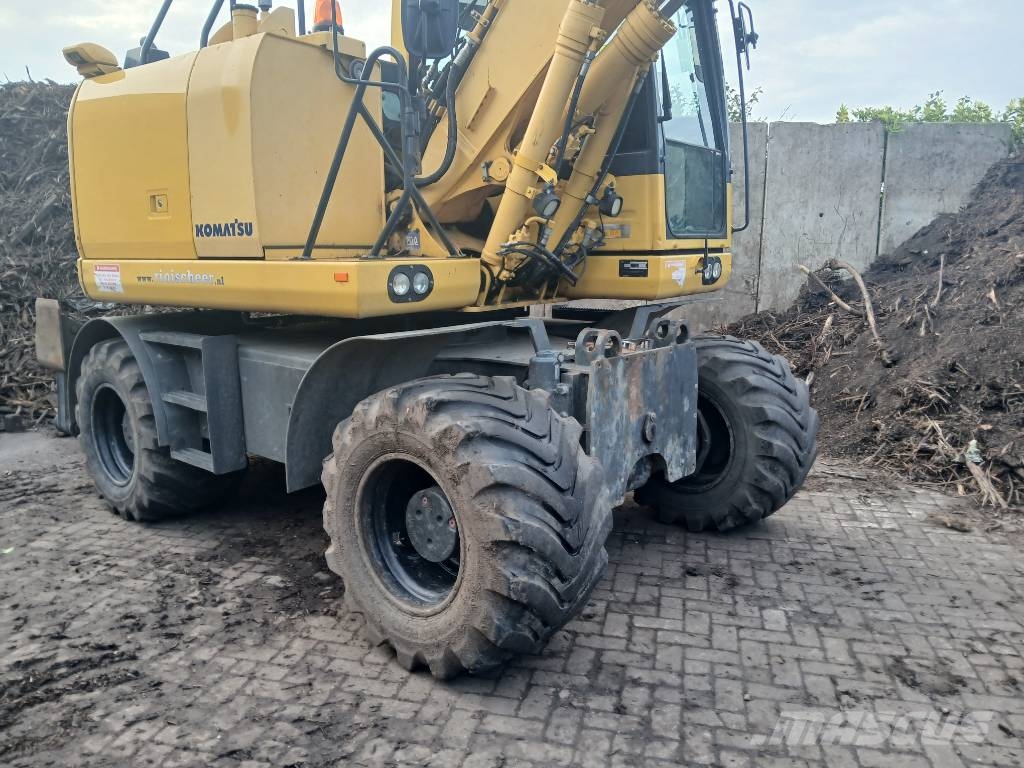 Komatsu 148 Wielgraafmachines