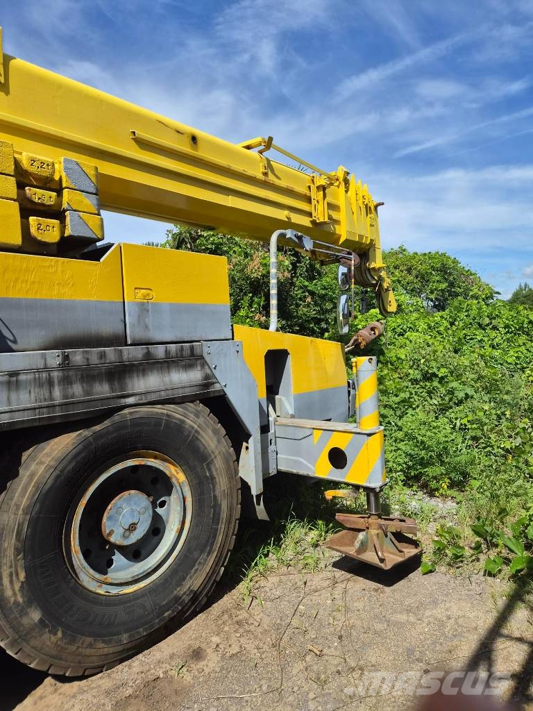 Liebherr LTM 1050-1 Mobiilinosturit