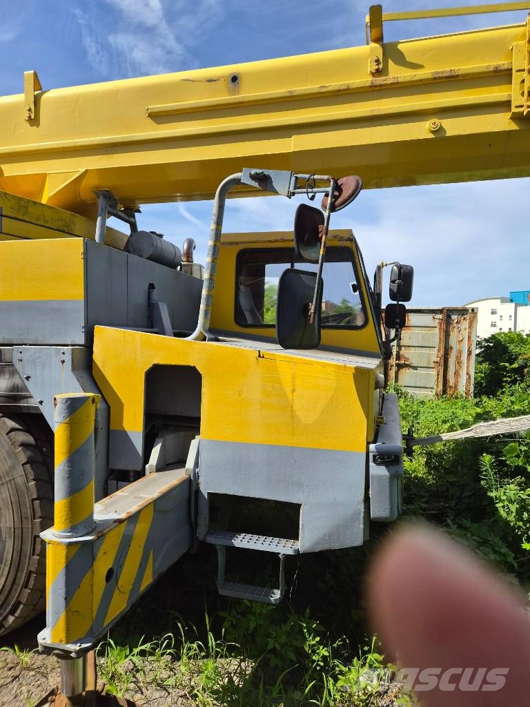 Liebherr LTM 1050-1 Mobiilinosturit