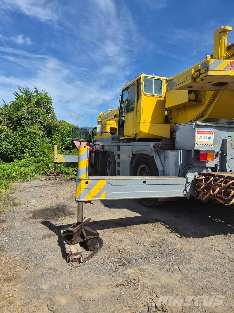Liebherr LTM 1050-1 Mobiilinosturit