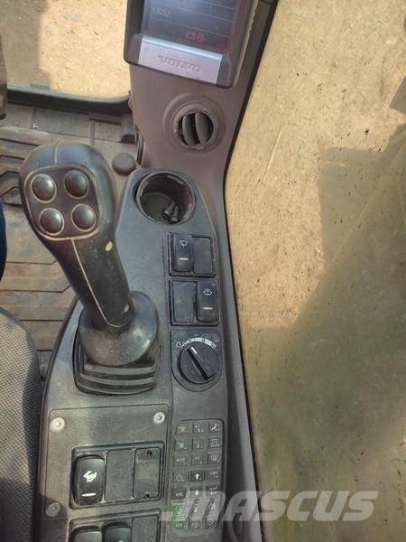 Volvo EC 750 DL 履带挖掘机