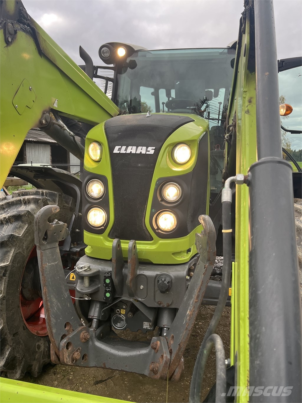 CLAAS Arion 460 CIS Traktorji