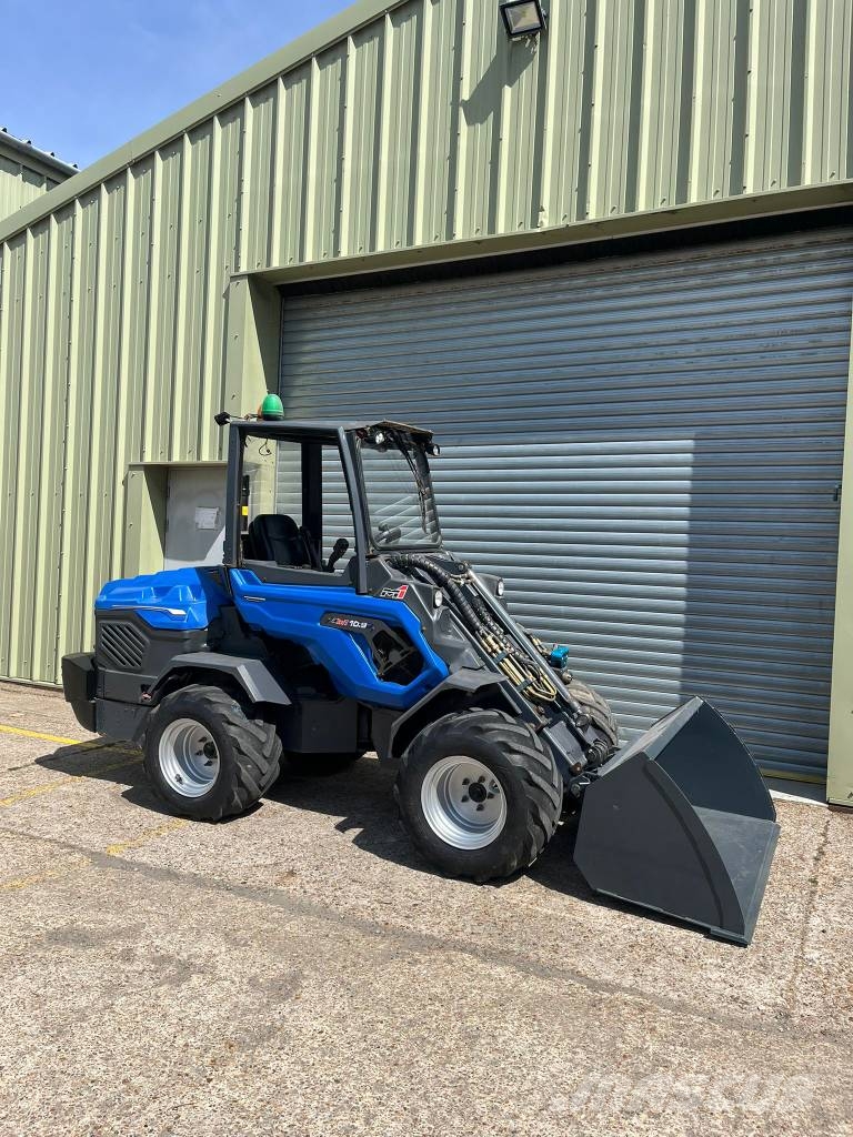 Multione 10.9 Loader Mini homlokrakodók