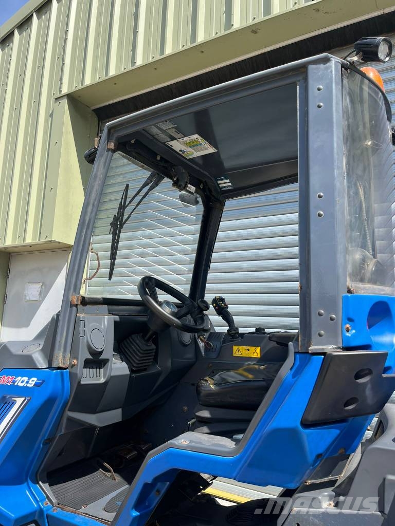 Multione 10.9 Loader Mini homlokrakodók
