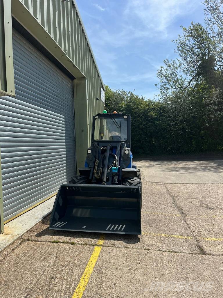 Multione 10.9 Loader Mini homlokrakodók