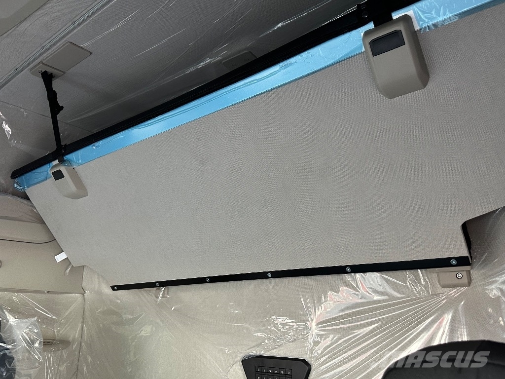 Iveco S-Way AS26S50 NP 2xLNG 6x2*4 Camion cabina sasiu
