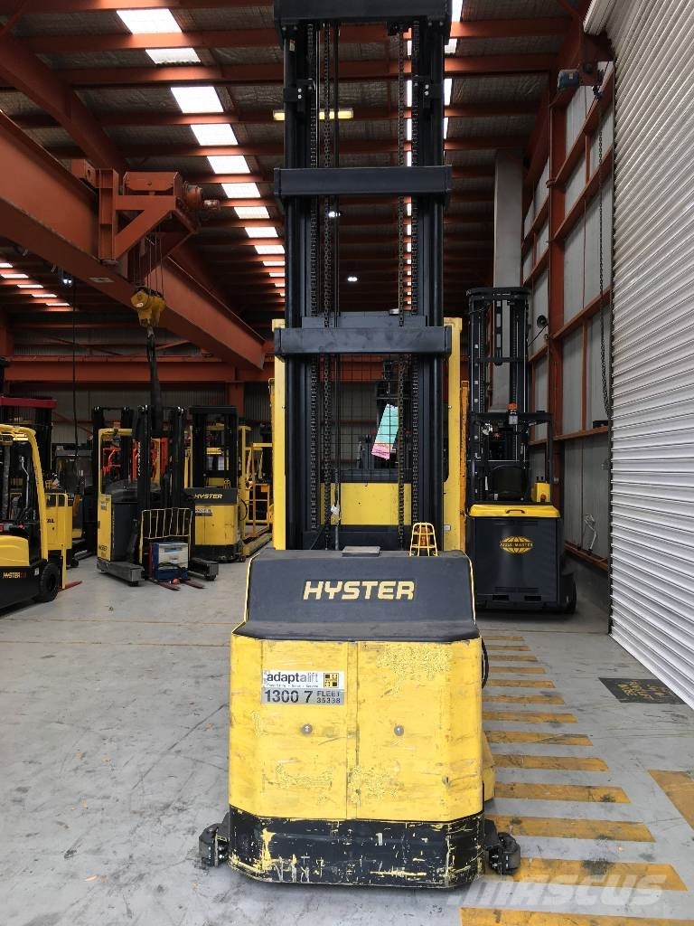 Hyster R30XMF2 High lift order picker