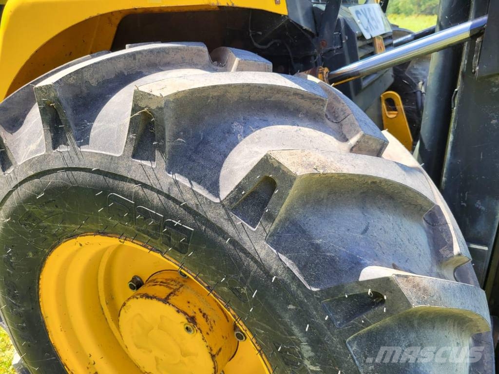 JCB 926 RTFL 험지용 트럭