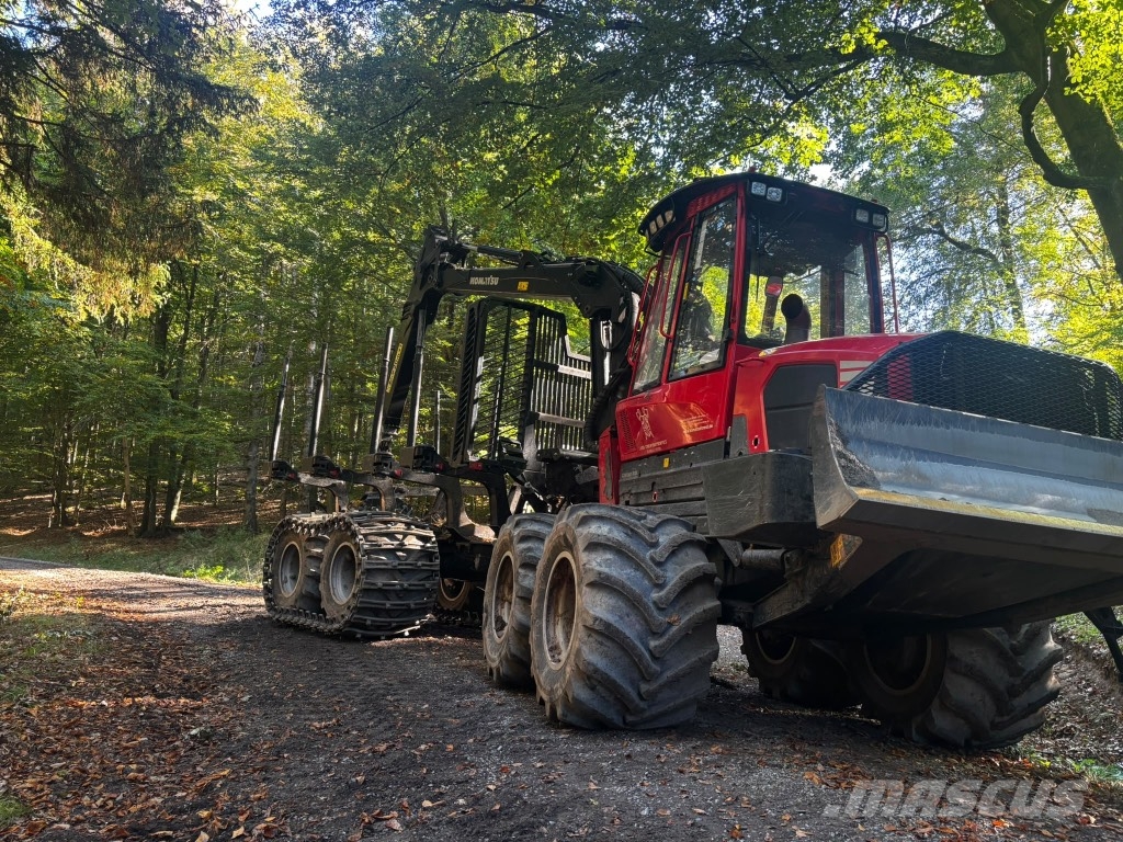 Komatsu 875 Forvarderi