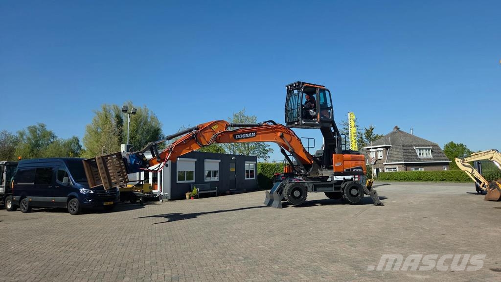 Doosan DX210W-5 2018 met Zijtveld S1202D sorteergrijper 2 Колісні екскаватори