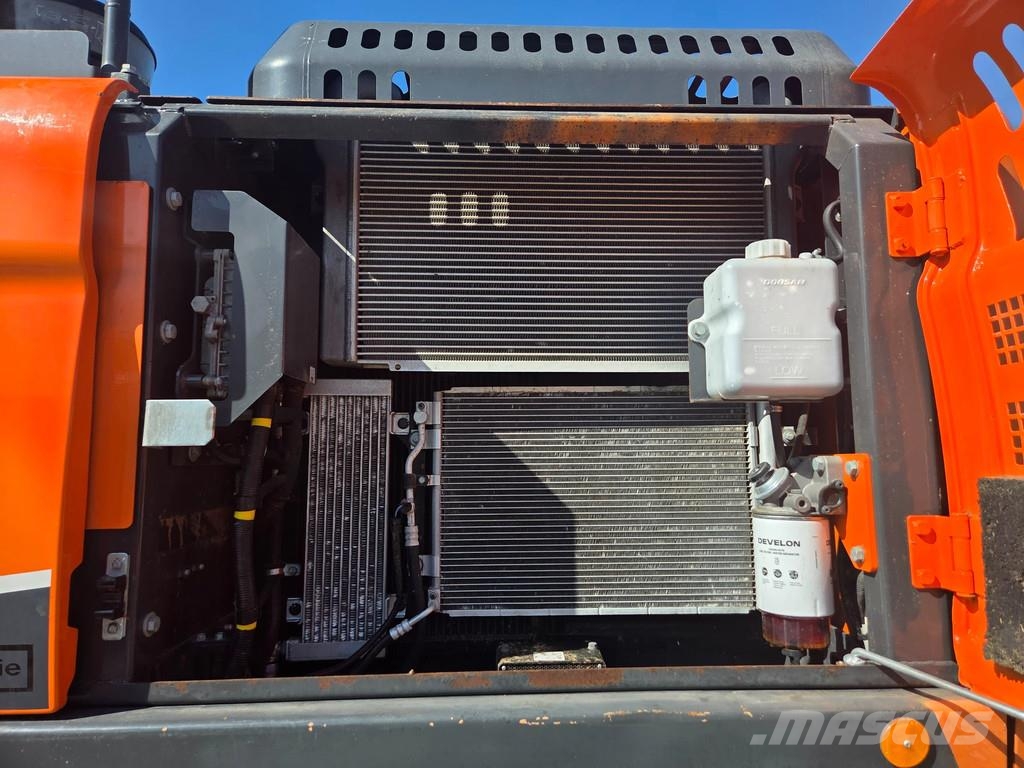 Doosan DX210W-5 2018 met Zijtveld S1202D sorteergrijper 2 Колісні екскаватори