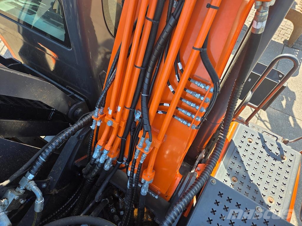 Doosan DX210W-5 2018 met Zijtveld S1202D sorteergrijper 2 Колісні екскаватори