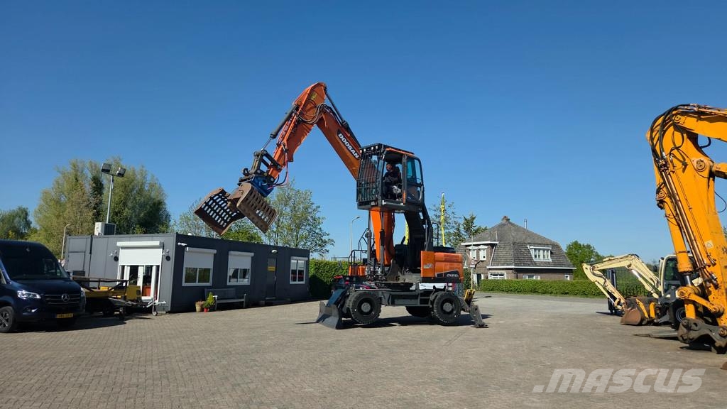 Doosan DX210W-5 2018 met Zijtveld S1202D sorteergrijper 2 Колісні екскаватори
