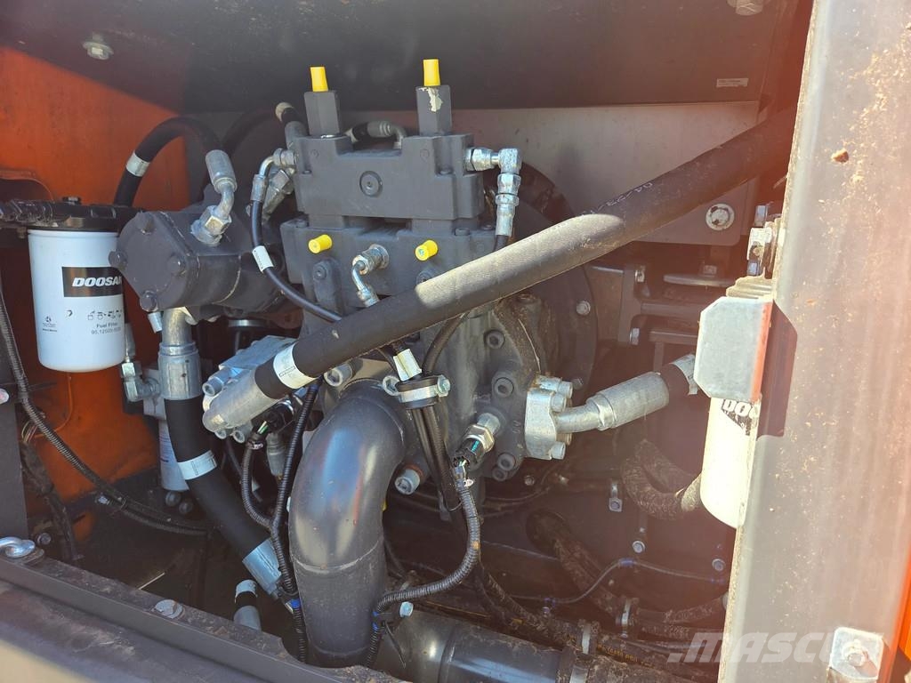 Doosan DX210W-5 2018 met Zijtveld S1202D sorteergrijper 2 Колісні екскаватори