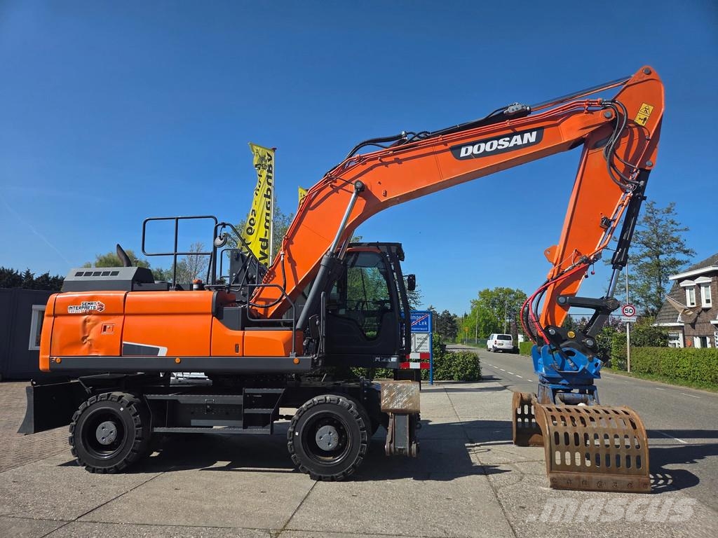 Doosan DX210W-5 2018 met Zijtveld S1202D sorteergrijper 2 Колісні екскаватори