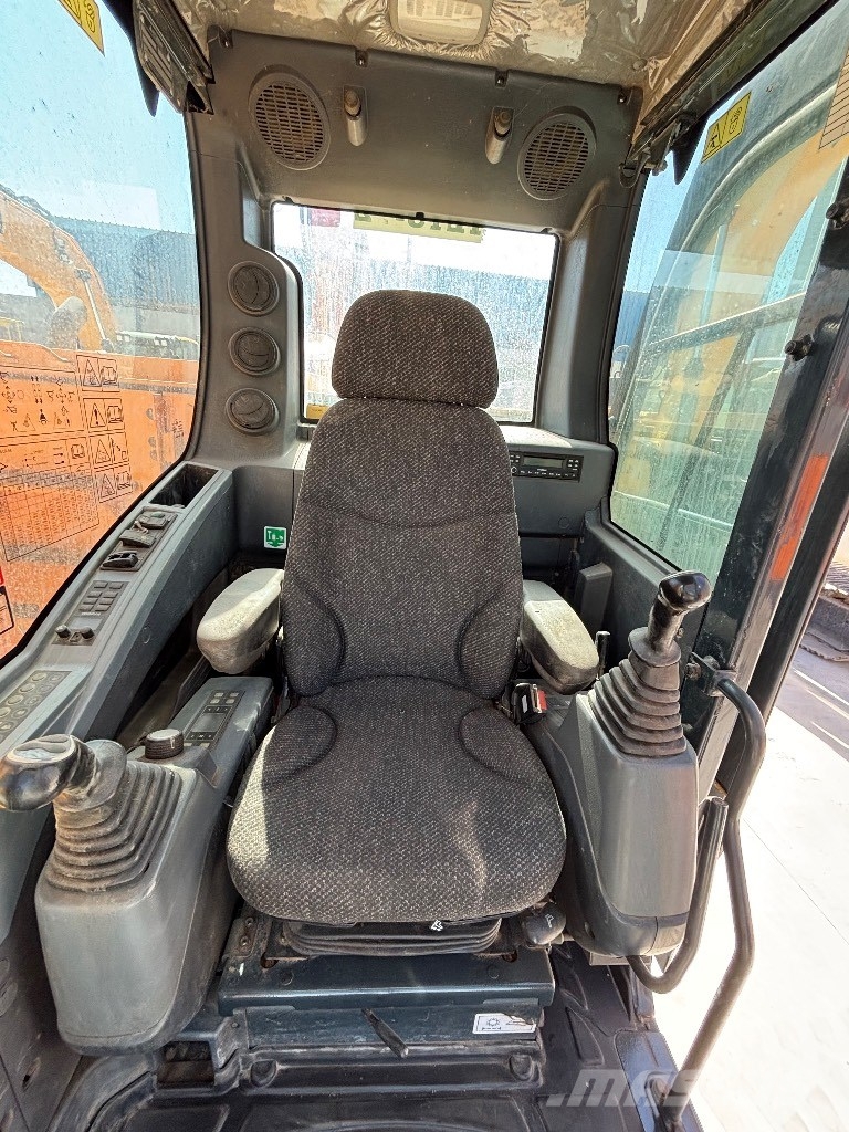 Hyundai R125LCR-9 Crawler excavators