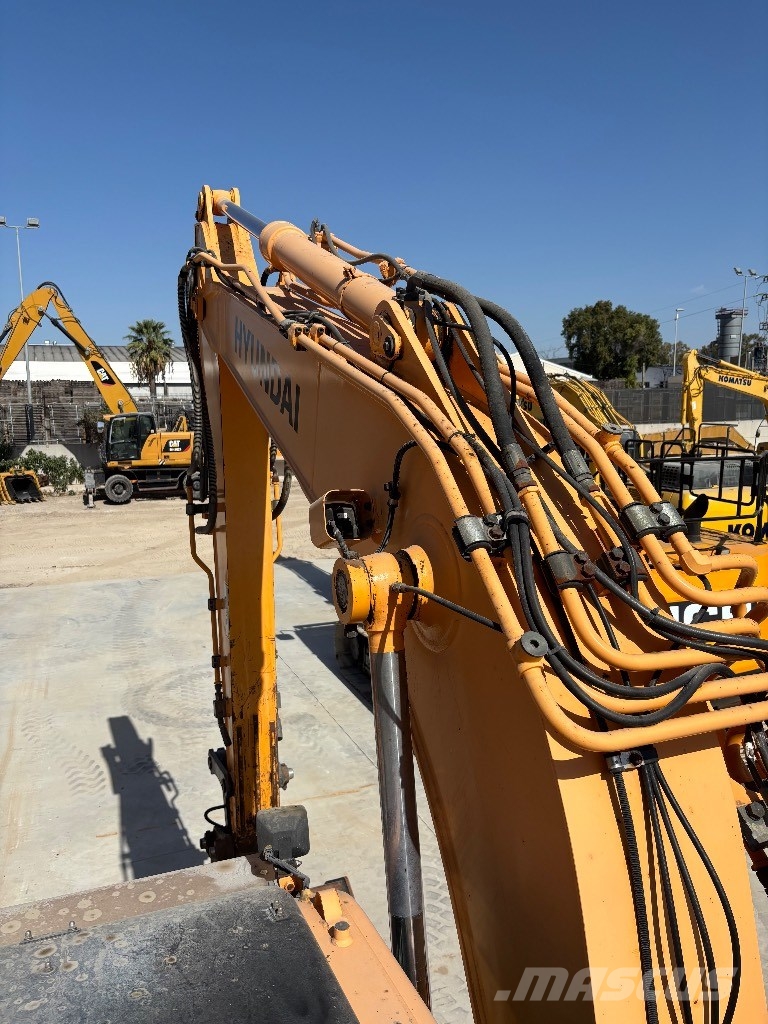 Hyundai R125LCR-9 Crawler excavators