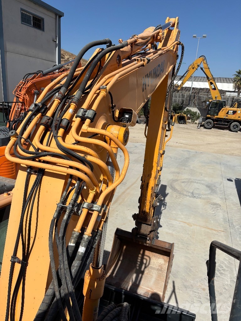 Hyundai R125LCR-9 Crawler excavators