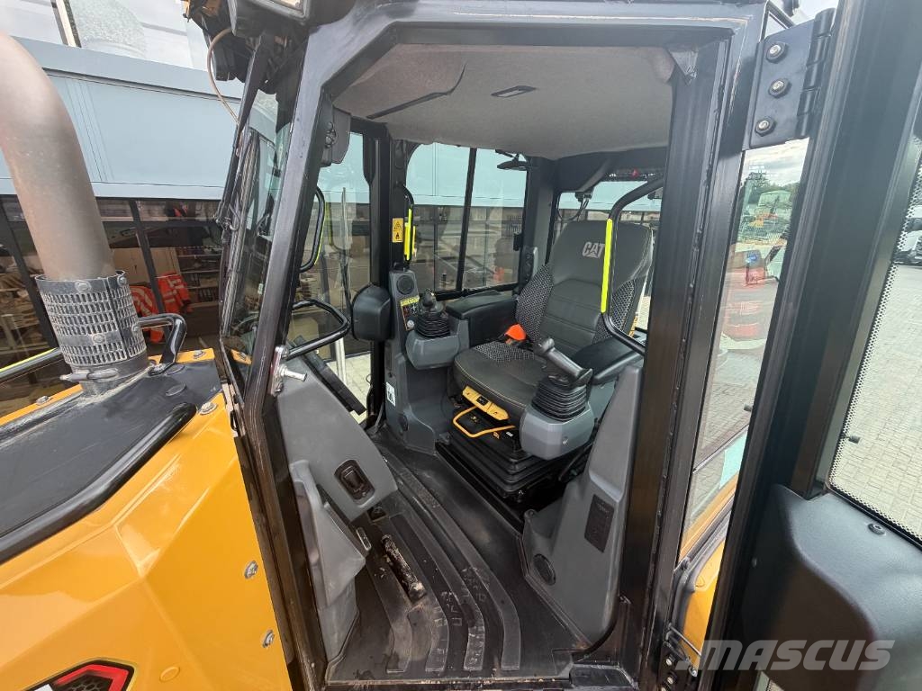 CAT D 4 Rupsdozers