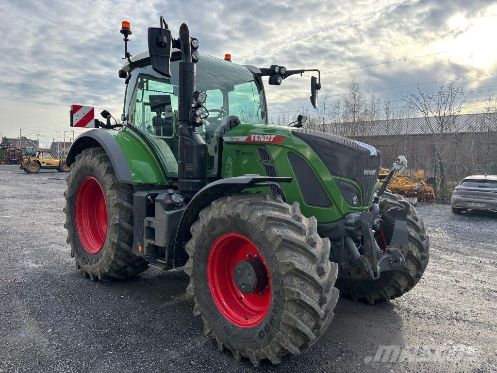 Fendt 716 VARIO POWER +// garantie 02/2027 Трактори