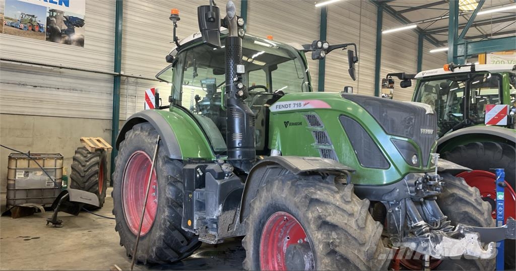 Fendt 718 VARIO POWER + Traktorer