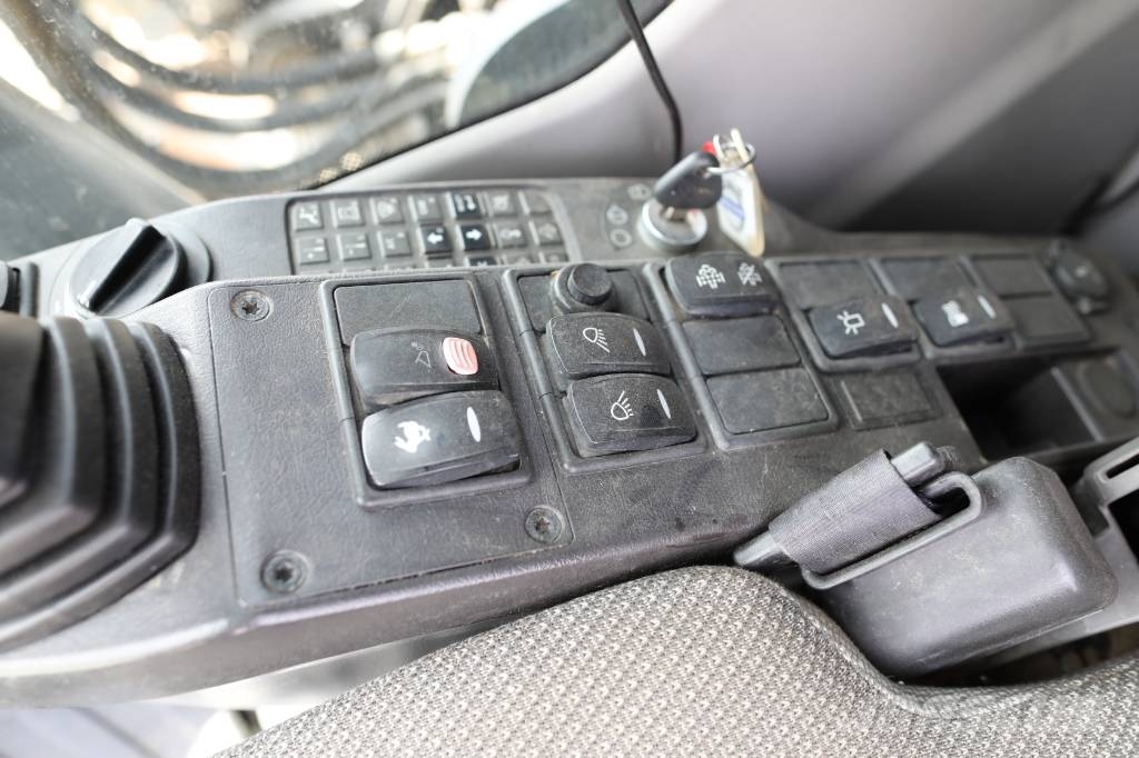 Volvo EC 250 D L Гусеничные экскаваторы