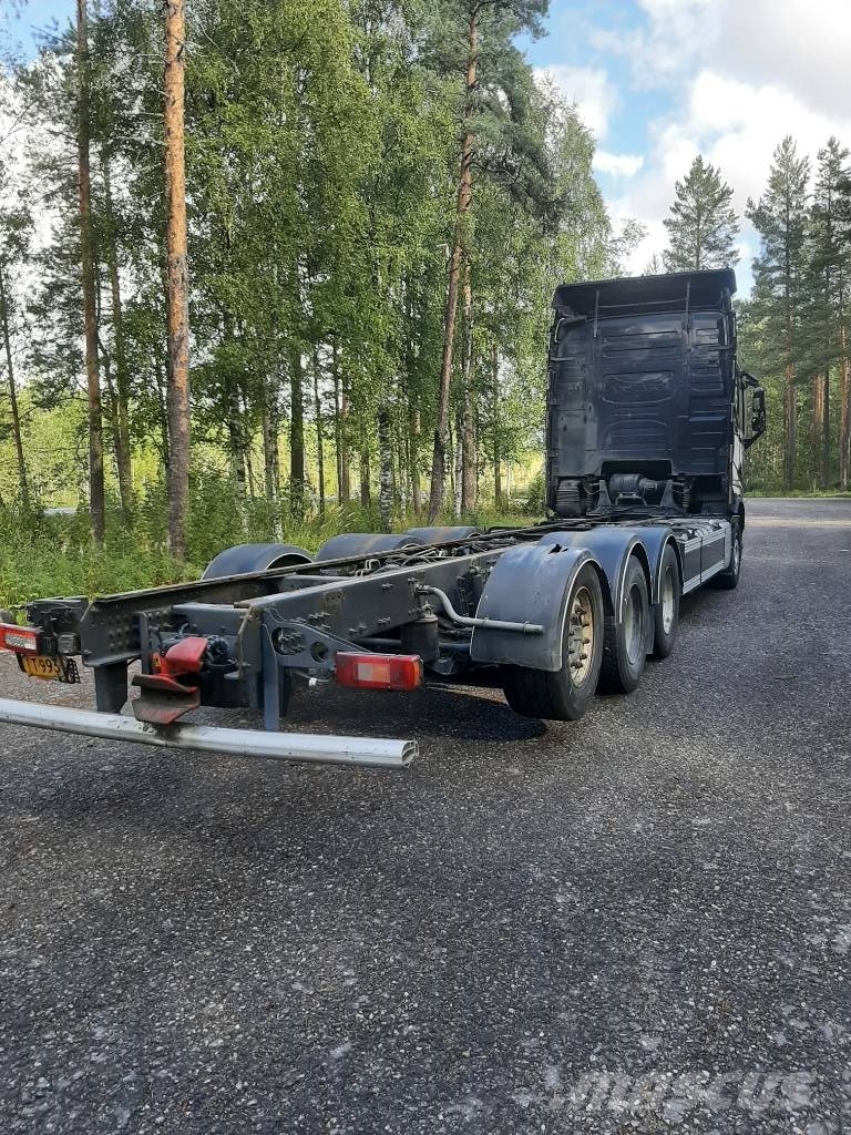 Volvo FH 13 Kamioni-šasije