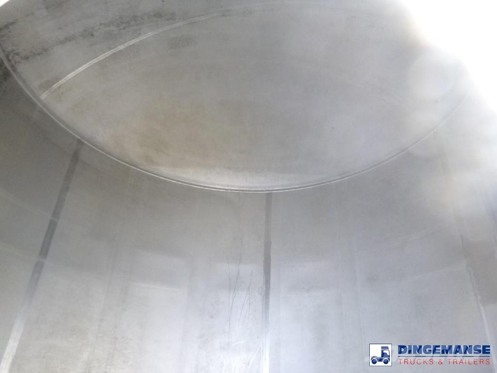 Maisonneuve Food tank inox 58 m3 / 4 comp + compressor Tankopleggers