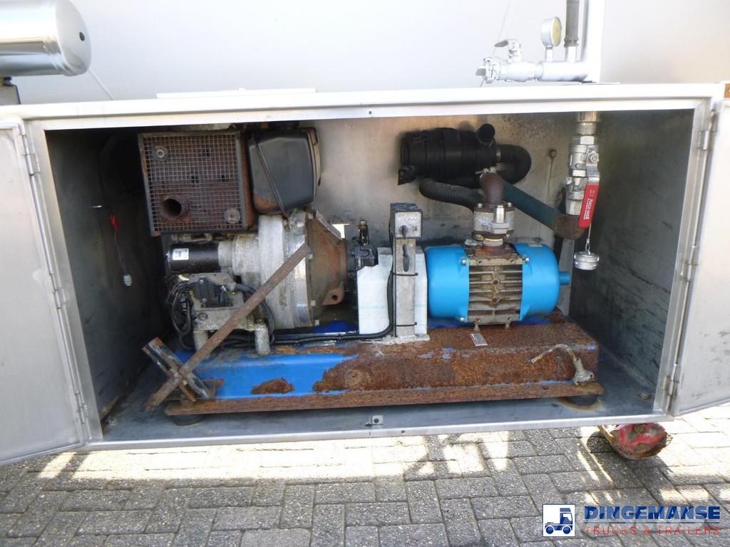 Maisonneuve Food tank inox 58 m3 / 4 comp + compressor Tankopleggers