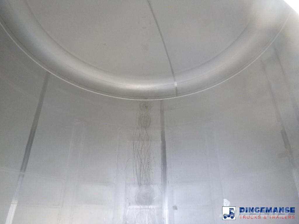 Maisonneuve Food tank inox 58 m3 / 4 comp + compressor Tankopleggers