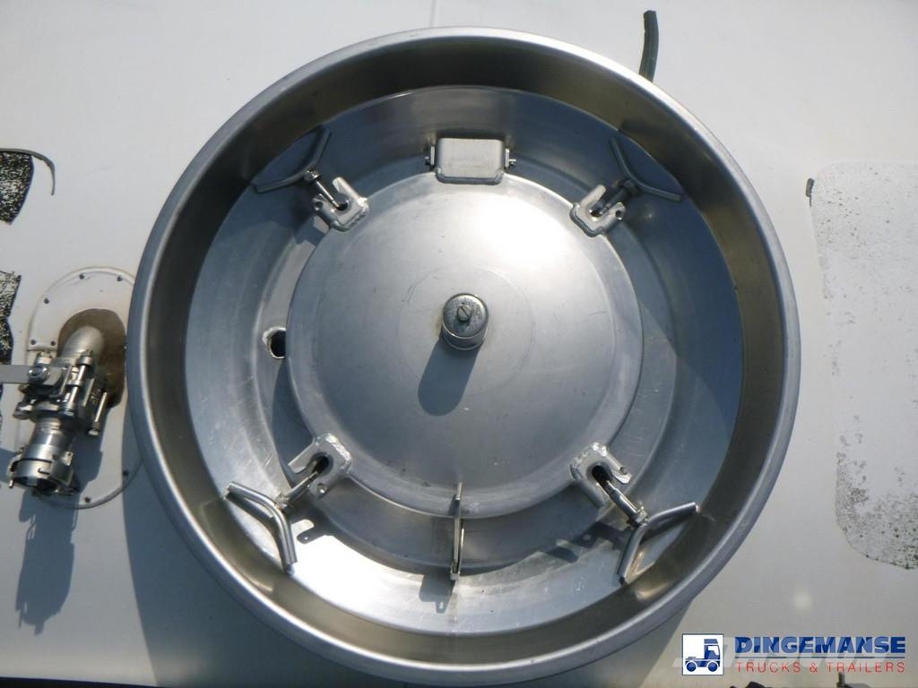 Maisonneuve Food tank inox 58 m3 / 4 comp + compressor Tankopleggers