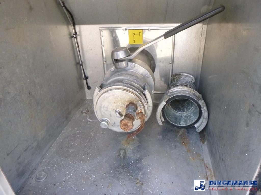 Maisonneuve Food tank inox 58 m3 / 4 comp + compressor Tankopleggers