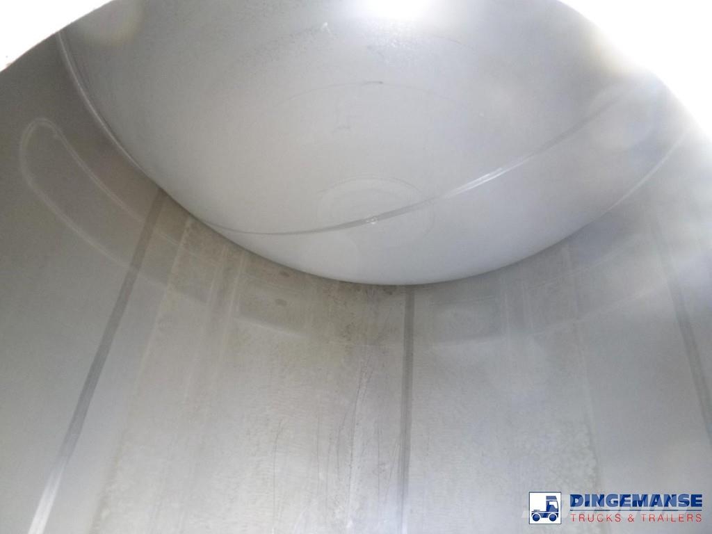 Maisonneuve Food tank inox 58 m3 / 4 comp + compressor Tankopleggers