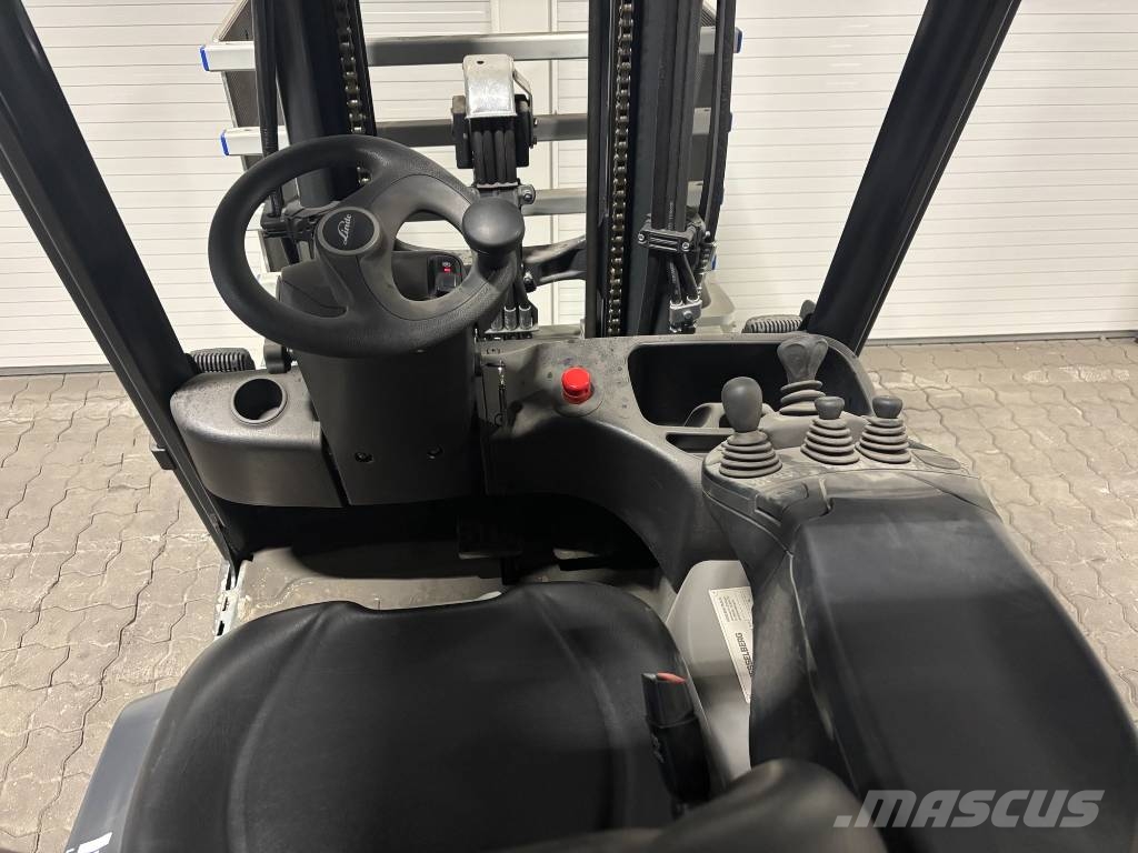 Linde E 12 Electric forklifts